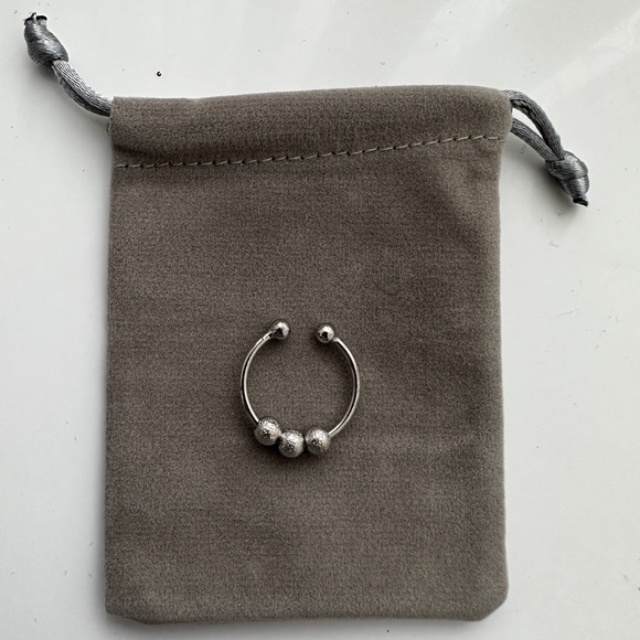 Anxiety fidget ring adjustable in size - Picture 3 of 3